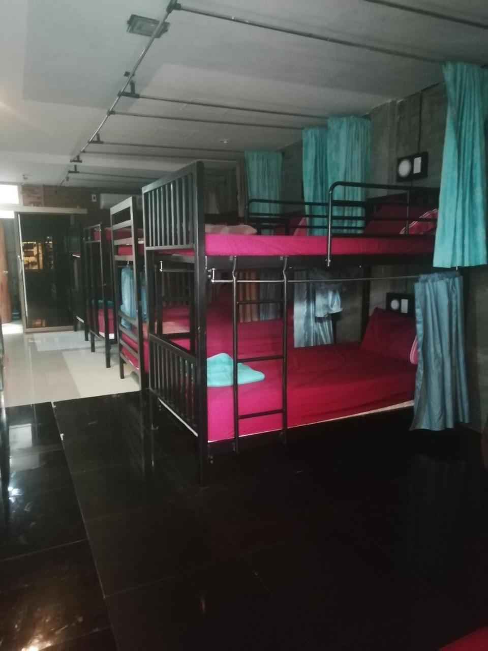 Neverland Dorm Пхипхи Экстерьер фото